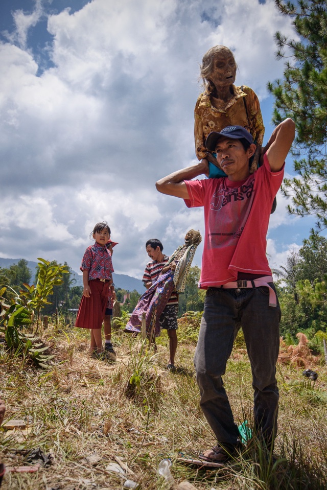 Ceremony of Cleaning Corpses during Ma'nene festival, South Sulawesi, Indonesia - Apr 2016