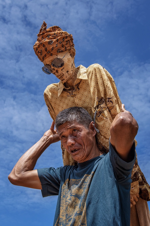 Ceremony of Cleaning Corpses during Ma'nene festival, South Sulawesi, Indonesia - Apr 2016