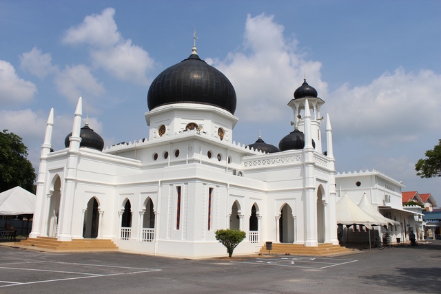 History Of Masjid Alwi Kangar At Perlis Malaysia Rolling Grace Your Travel Food Guide To Asia The World