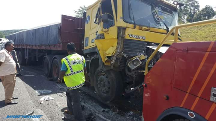 2 Maut Dalam Kemalangan Babitkan 16 Kenderaan