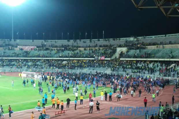 Penyokong JDT Laung Slogan Provokasi, Cetus Pergaduhan