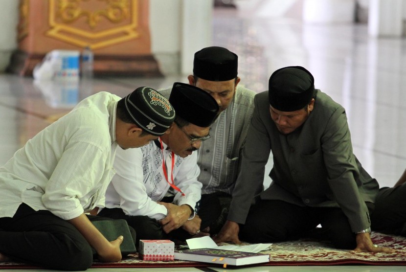 Calon Gabenor Di Aceh Wajib Lulus Ujian Al-Quran