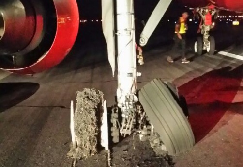 Tayar Pesawat AirAsia Pecah Ketika Mendarat Di Klia2