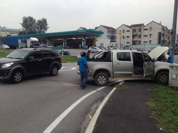 Panik Lihat Polis, Penyamun 'Melepas' RM185,000