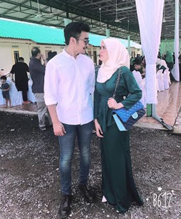 Uqasha Nafi Bercinta Dengan Hefny Sahad