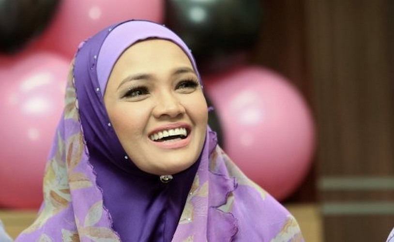 Buka Hijab Ketika Berlakon, Zarina Mohon Maaf « MYNEWSHUB