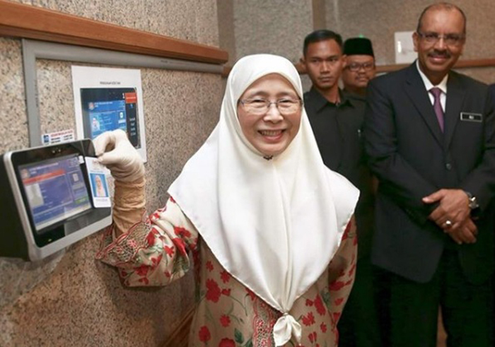 Wan Azizah Mula Tugas Sebagai Tpm Mynewshub