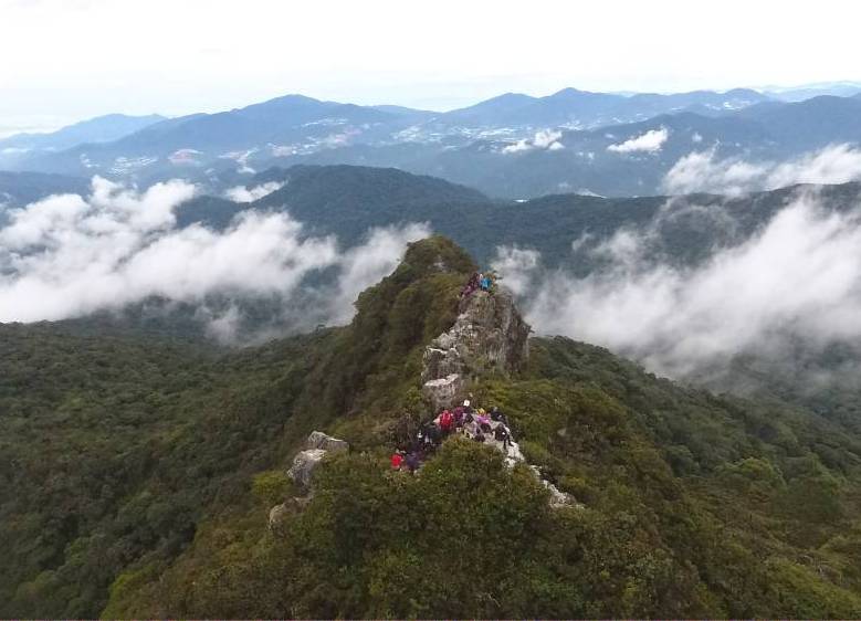 Tanah Runtuh: Gunung Kenderong Tak Selamat Didaki - MYNEWSHUB