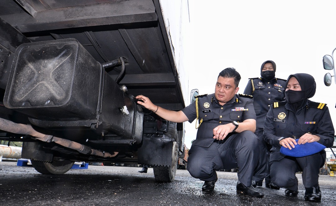 Sindiket Seleweng Minyak Diesel Bersubsidi Rentas Dua Negeri Tumpas ...