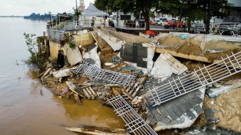 JPS Mulakan Kerja Baik Pulih Runtuhan Tebing Sungai Kelantan Hari Ini