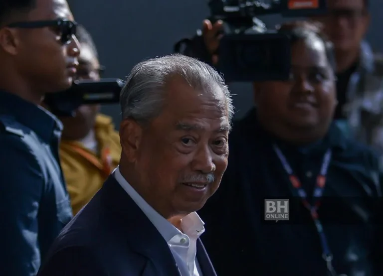 Mahkamah Benar Kes Salah Guna Jawatan, Ubah Wang Haram Muhyiddin Dibicara Bersama